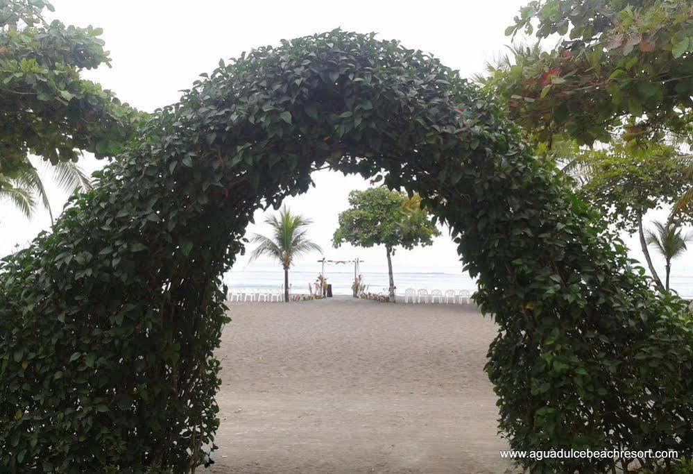 Agua Dulce On The Beach ปัวร์โตคิมาเนซ ภายนอก รูปภาพ