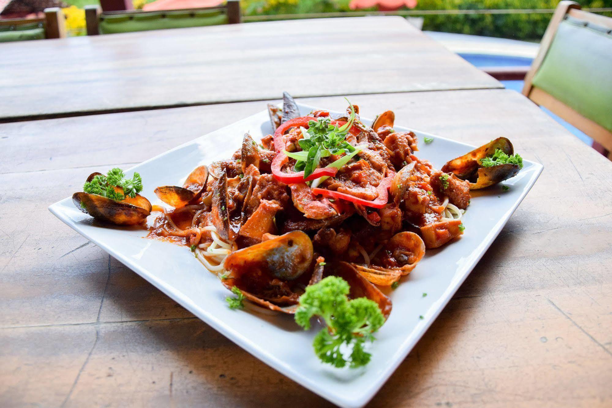 Agua Dulce On The Beach ปัวร์โตคิมาเนซ ภายนอก รูปภาพ