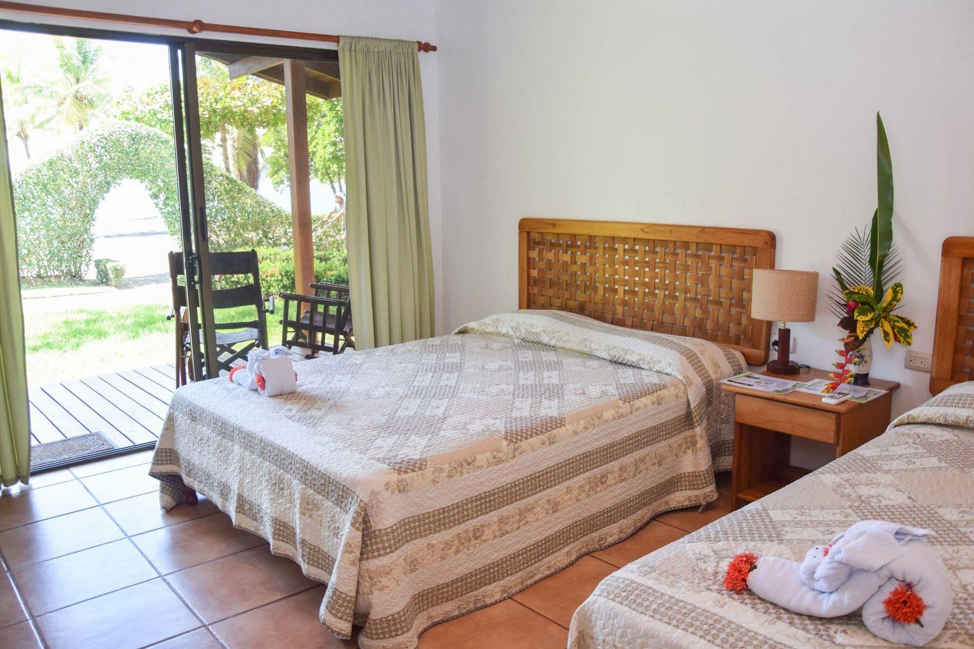 Agua Dulce On The Beach ปัวร์โตคิมาเนซ ภายนอก รูปภาพ
